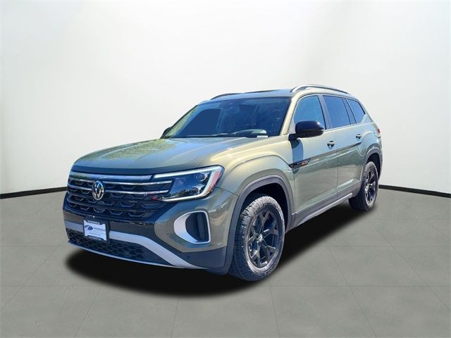 2024 Volkswagen Atlas 2.0T Peak Edition SEL