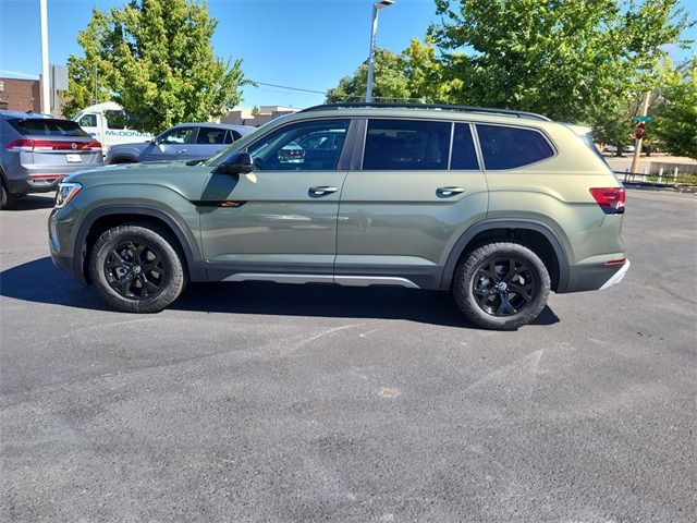 2024 Volkswagen Atlas 2.0T Peak Edition SEL