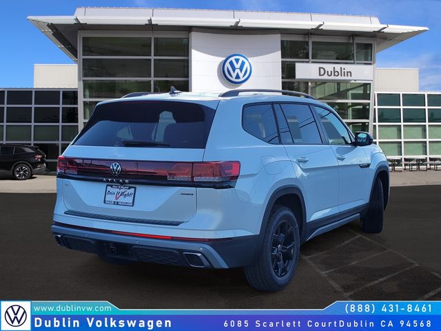 2024 Volkswagen Atlas 2.0T Peak Edition SEL