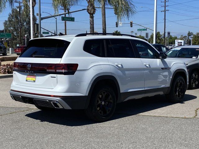 2024 Volkswagen Atlas 2.0T Peak Edition SEL