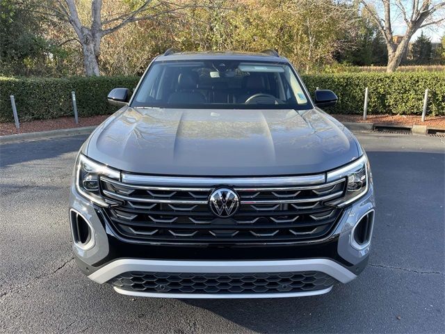 2024 Volkswagen Atlas 2.0T Peak Edition SEL