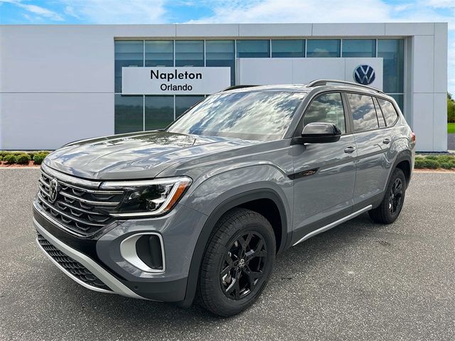 2024 Volkswagen Atlas 2.0T Peak Edition SEL