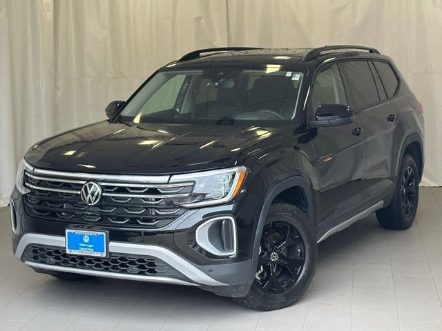 2024 Volkswagen Atlas 2.0T Peak Edition SEL