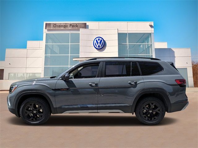 2024 Volkswagen Atlas 2.0T Peak Edition SEL