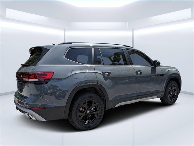 2024 Volkswagen Atlas 2.0T Peak Edition SEL