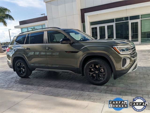 2024 Volkswagen Atlas 2.0T Peak Edition SEL