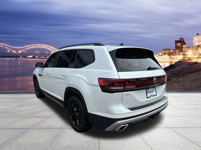 2024 Volkswagen Atlas 2.0T Peak Edition SEL