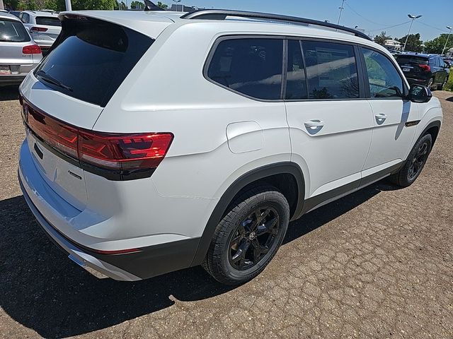 2024 Volkswagen Atlas 2.0T Peak Edition SEL