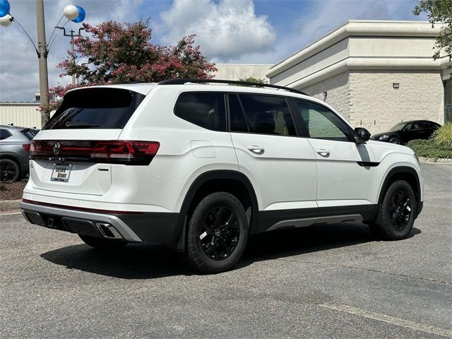 2024 Volkswagen Atlas 2.0T Peak Edition SEL