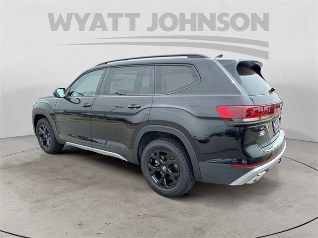 2024 Volkswagen Atlas 2.0T Peak Edition SEL