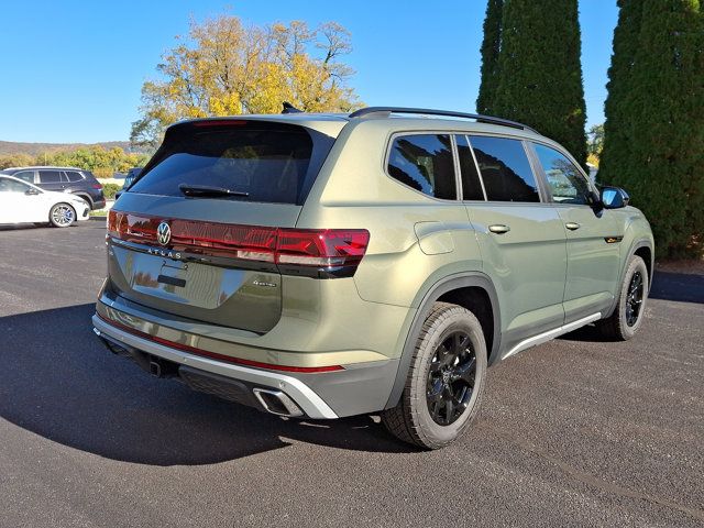 2024 Volkswagen Atlas 2.0T Peak Edition SEL