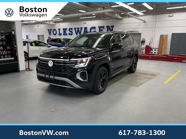 2024 Volkswagen Atlas 2.0T Peak Edition SEL