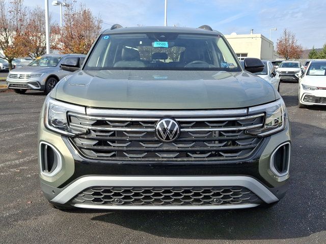 2024 Volkswagen Atlas 2.0T Peak Edition SEL