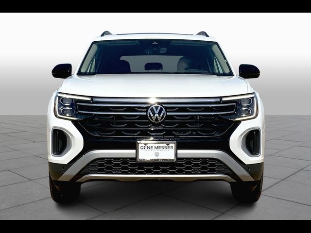 2024 Volkswagen Atlas 2.0T Peak Edition SEL