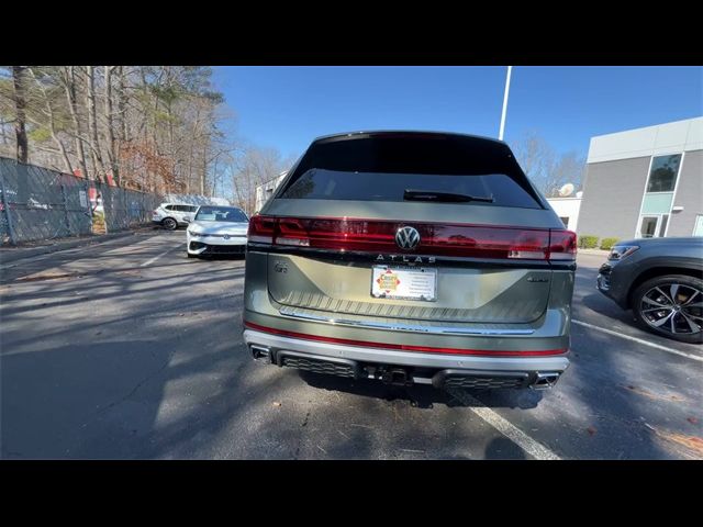 2024 Volkswagen Atlas 2.0T Peak Edition SEL