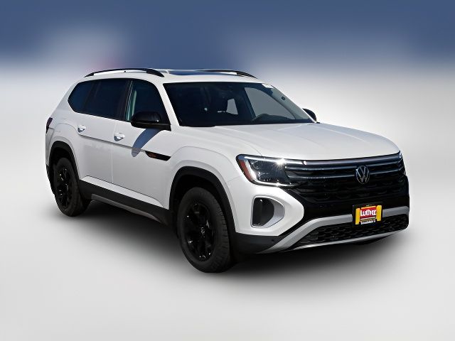 2024 Volkswagen Atlas 2.0T Peak Edition SEL