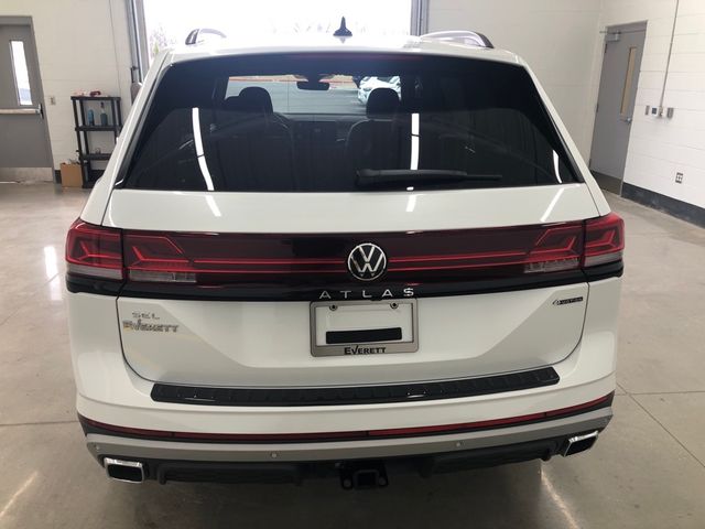 2024 Volkswagen Atlas 2.0T Peak Edition SEL