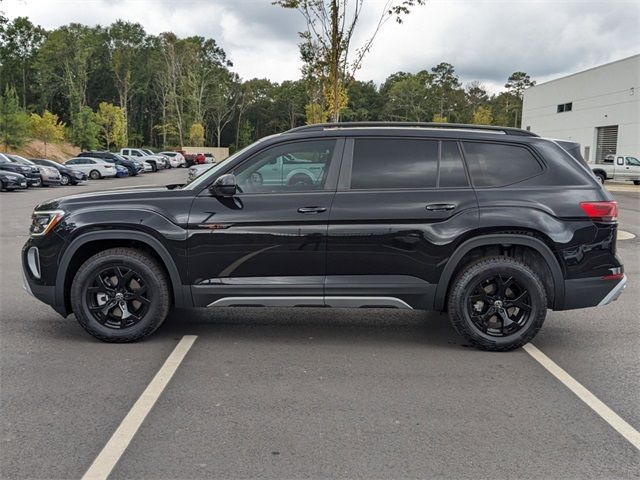 2024 Volkswagen Atlas 2.0T Peak Edition SEL