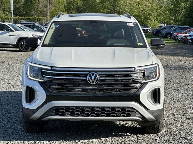 2024 Volkswagen Atlas 2.0T Peak Edition SEL