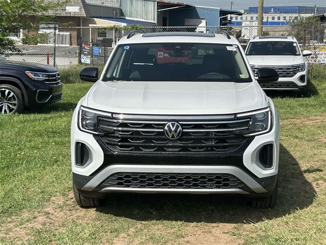 2024 Volkswagen Atlas 2.0T Peak Edition SEL