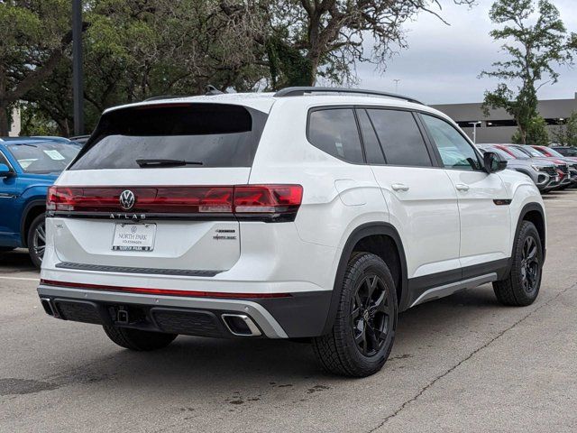 2024 Volkswagen Atlas 2.0T Peak Edition SEL