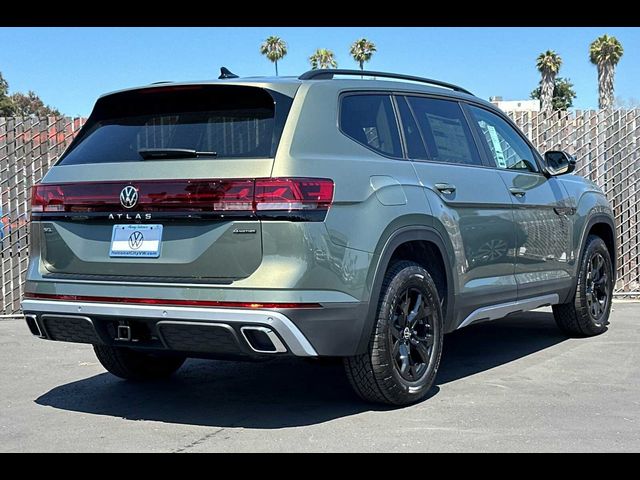 2024 Volkswagen Atlas 2.0T Peak Edition SEL