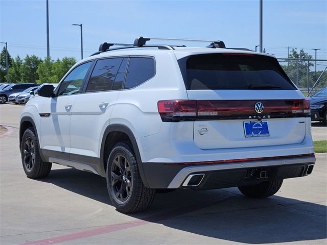 2024 Volkswagen Atlas 2.0T Peak Edition SEL