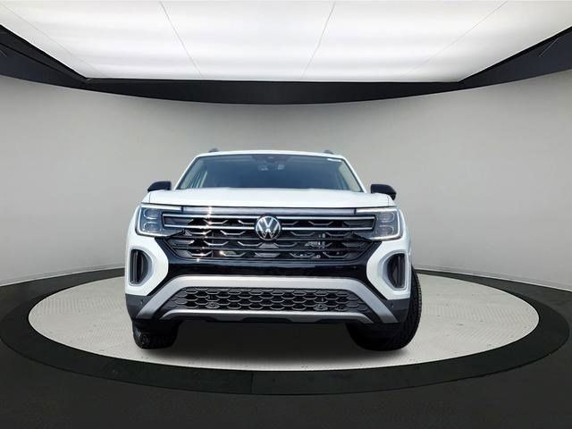 2024 Volkswagen Atlas 2.0T Peak Edition SEL