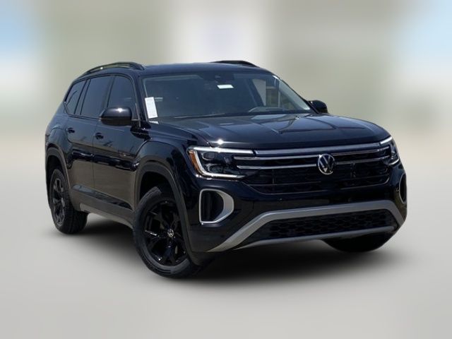 2024 Volkswagen Atlas 2.0T Peak Edition SEL