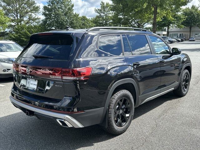 2024 Volkswagen Atlas 2.0T Peak Edition SEL