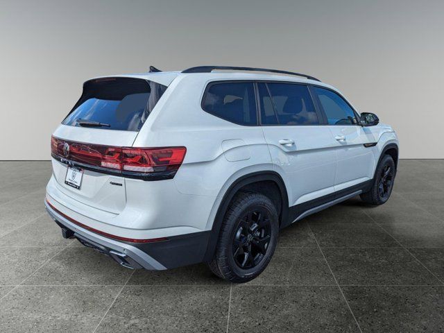 2024 Volkswagen Atlas 2.0T Peak Edition SEL