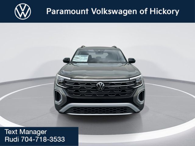 2024 Volkswagen Atlas 2.0T Peak Edition SEL