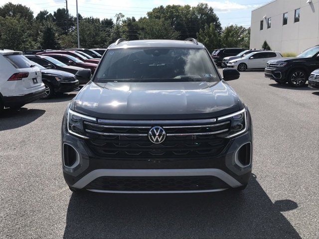 2024 Volkswagen Atlas 2.0T Peak Edition SEL