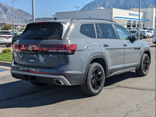 2024 Volkswagen Atlas 2.0T Peak Edition SEL