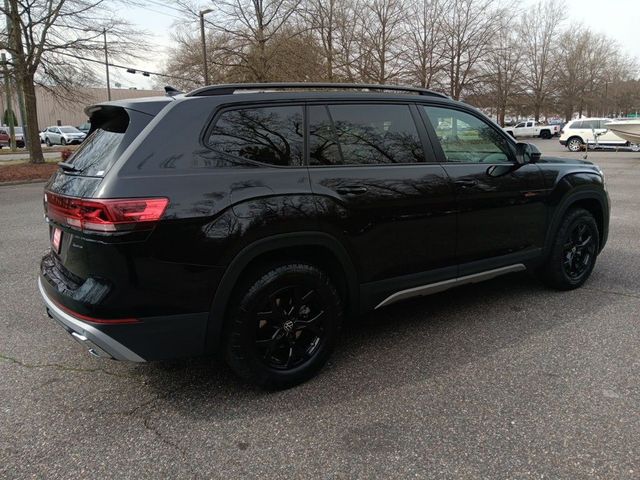 2024 Volkswagen Atlas 2.0T Peak Edition SEL