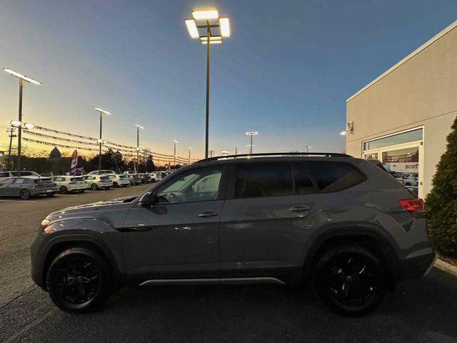 2024 Volkswagen Atlas 2.0T Peak Edition SEL