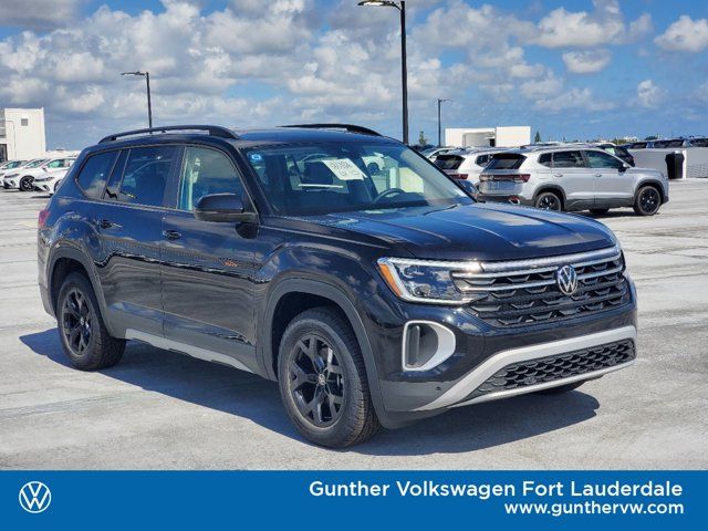 2024 Volkswagen Atlas 2.0T Peak Edition SEL