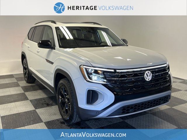 2024 Volkswagen Atlas 2.0T Peak Edition SEL