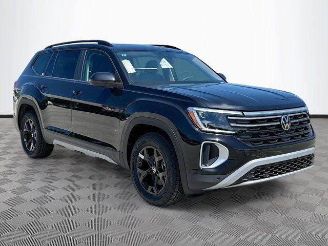 2024 Volkswagen Atlas 2.0T Peak Edition SEL