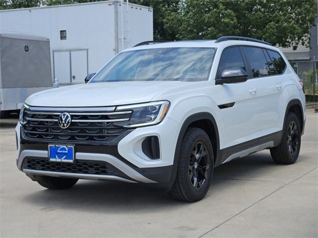 2024 Volkswagen Atlas 2.0T Peak Edition SEL