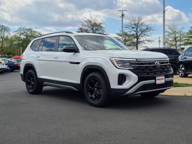 2024 Volkswagen Atlas 2.0T Peak Edition SEL