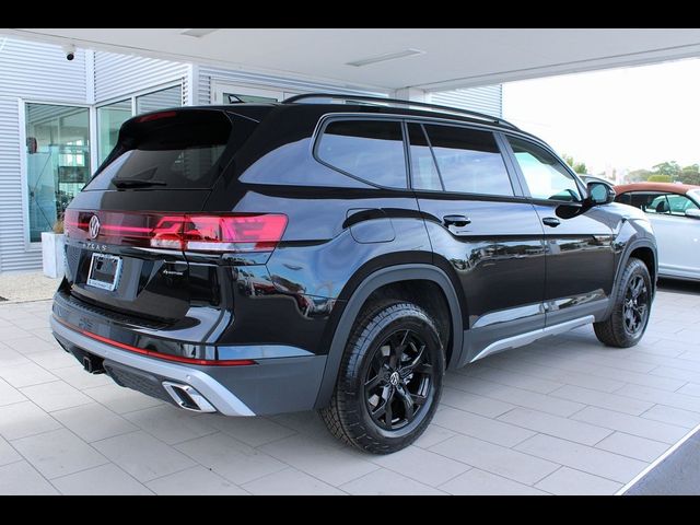 2024 Volkswagen Atlas 2.0T Peak Edition SEL