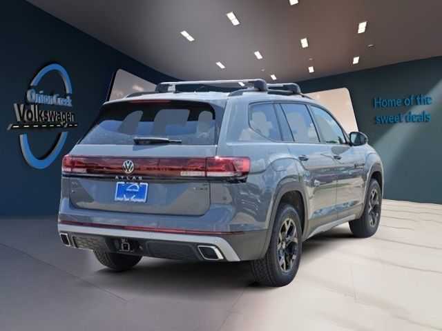 2024 Volkswagen Atlas 2.0T Peak Edition SEL