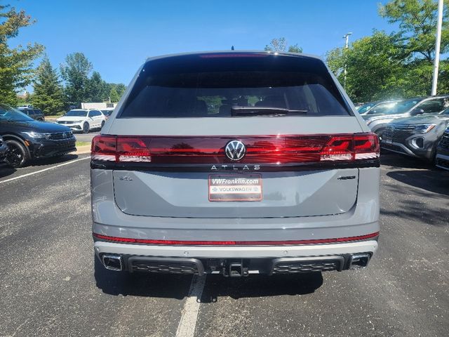 2024 Volkswagen Atlas 2.0T Peak Edition SEL