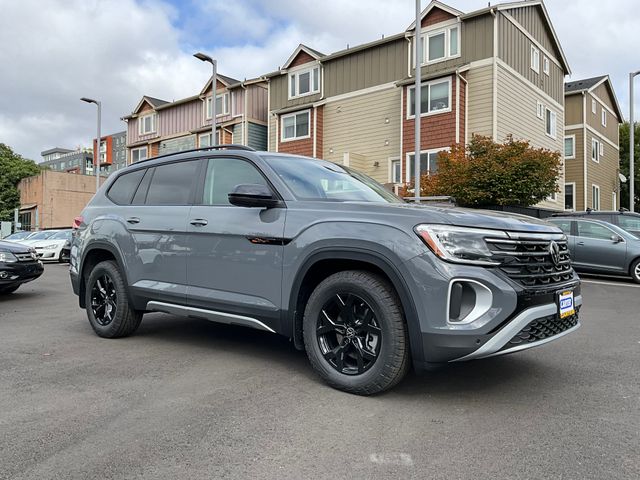 2024 Volkswagen Atlas 2.0T Peak Edition SEL