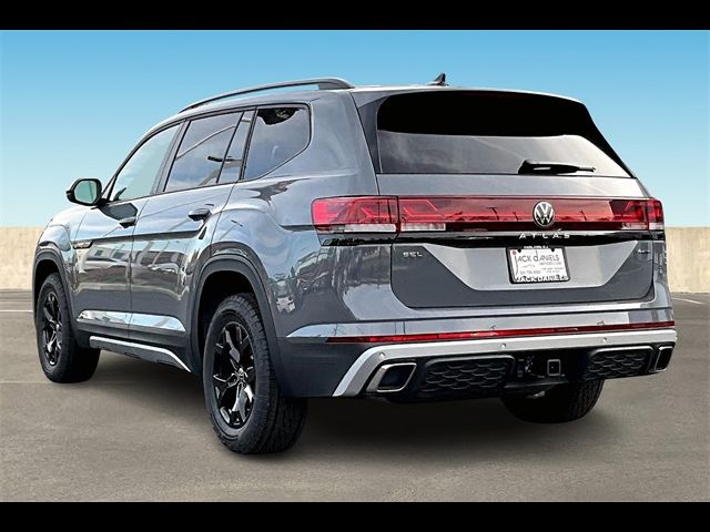 2024 Volkswagen Atlas 2.0T Peak Edition SEL