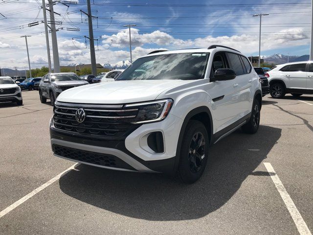 2024 Volkswagen Atlas 2.0T Peak Edition SEL