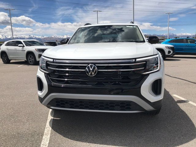 2024 Volkswagen Atlas 2.0T Peak Edition SEL