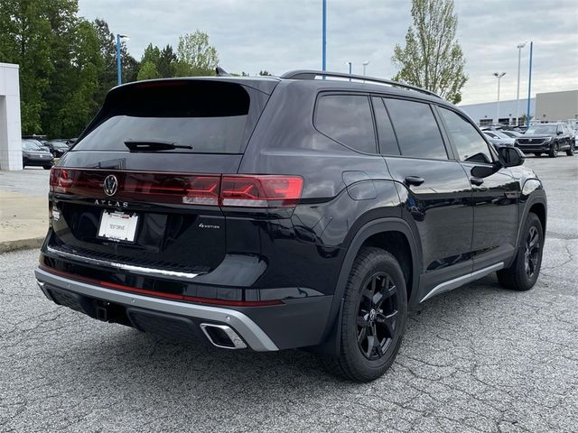 2024 Volkswagen Atlas 2.0T Peak Edition SEL