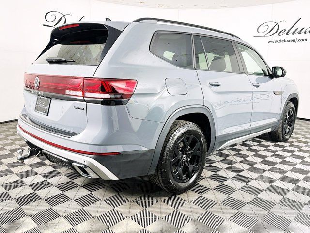 2024 Volkswagen Atlas 2.0T Peak Edition SEL